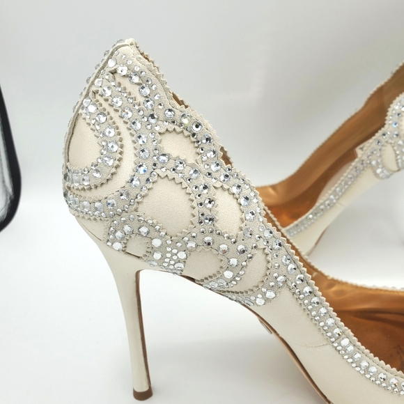 Badgley Mischka Rouge pumps, Ivory, NIB - Picture 4 of 13